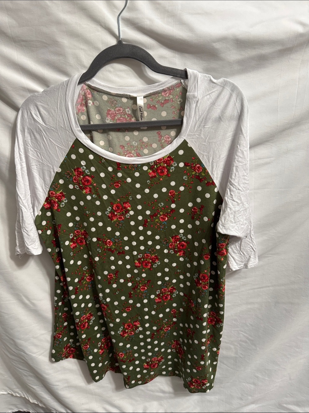 Floral Polka Dot Raglan Tee - Olive & White